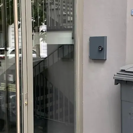 1br Flat - Center With Balcony - West3 Apartamento