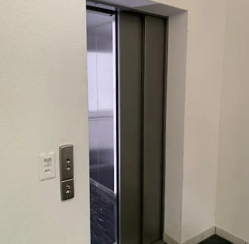 1br Flat - Center With Balcony - West3 Διαμέρισμα *