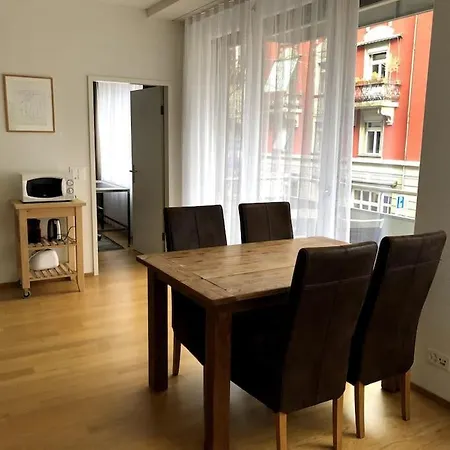 1br Flat - Center With Balcony - West3 زيورخ