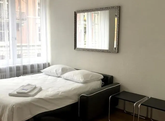 Апартаменты 1br Flat - Center With Balcony - West3 *